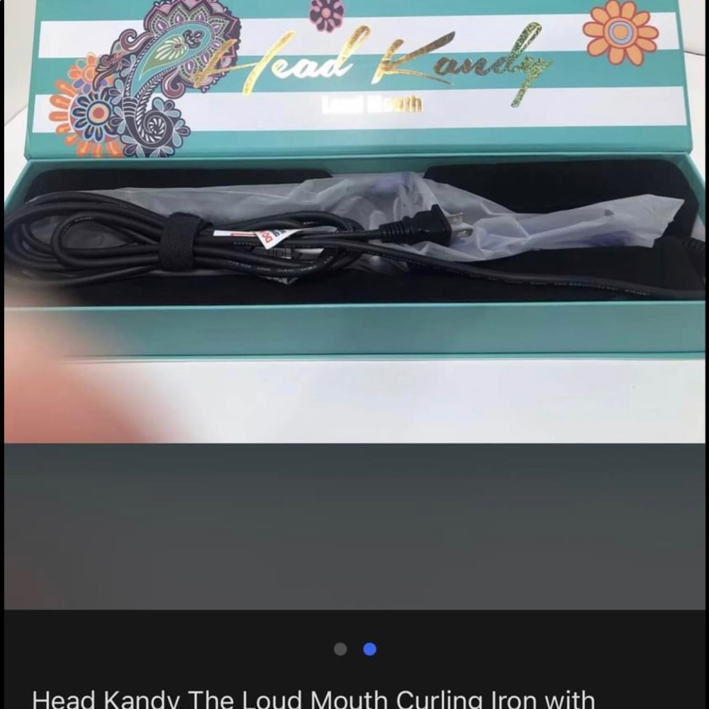 Brand new never used Head Kandy Loud mouth curling iron.
